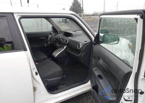 2010 Scion Xb from USA, damaged, VIN JTLZE4FE8A1107610